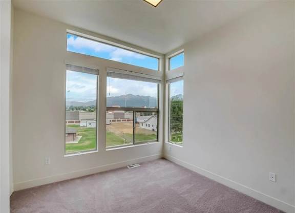 Clear Space at Vaseo Townhomes, Lehi, UT, 84043