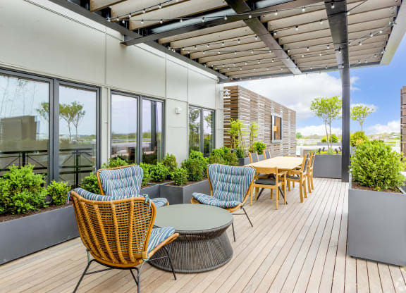 Outdoor Seating Area at Park Kennedy, Washington