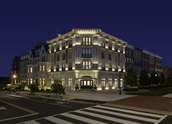 Nighttime view at Park Kennedy, Washington