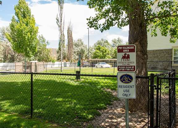 Pet Park at Bluffs Apartments, Bluffdale, UT
