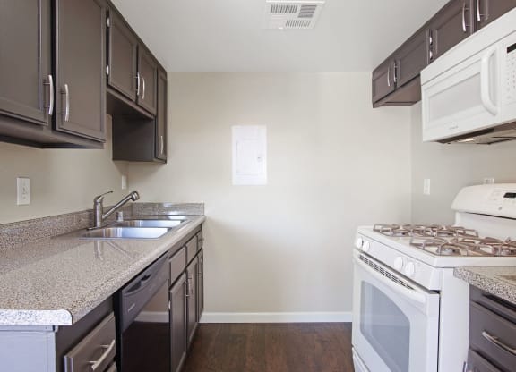Modern Kitchen at Superior Place, Northridge