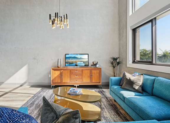 Living Room With TV at The Mansfield at Miracle Mile, California