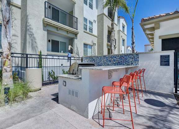 grill area at Seta Apartments