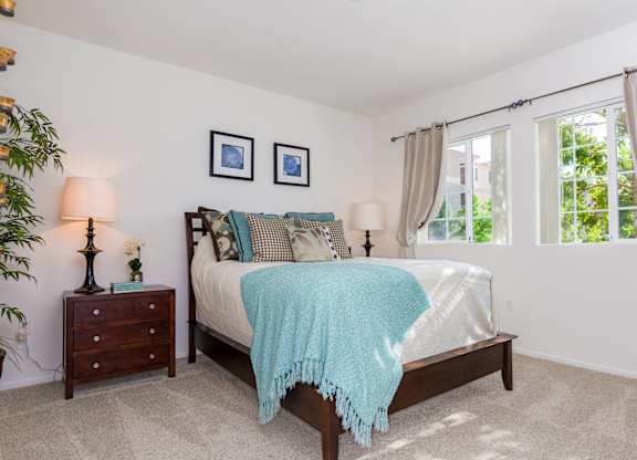 Bedroom at Greenfield Village, California, 92154