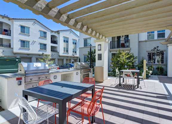 grill area at Seta Apartments