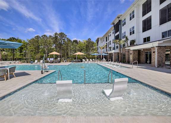 the swimming pool at the resort on longboat key