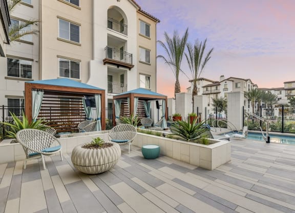 Luxurious Outdoor Lounge at Sola at Pacific Highlands Ranch Apartments, San Diego