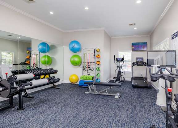 a workout room at Clear Creek Meadows Apartments, Copperas Cove