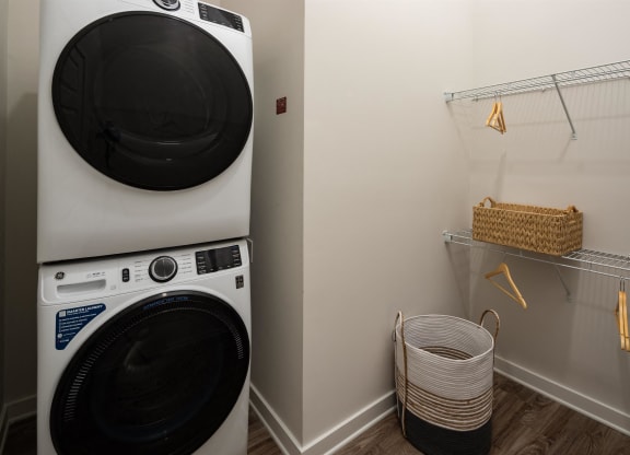 Walk-in closet with washer and dryer