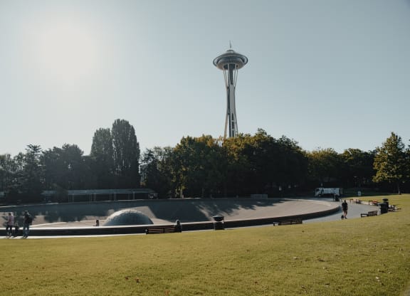 Lush Green Outdoors at Axis, Seattle