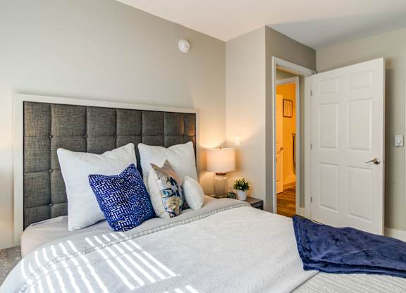 Bedroom at The Arden, Oregon