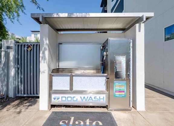 a dog wash is available at the front of the building at slate scottsdale