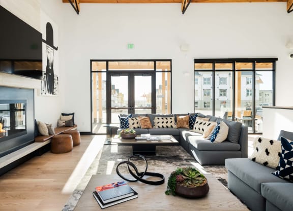 Large windows in all apartments and amenity spaces at PARK40, Broomfield