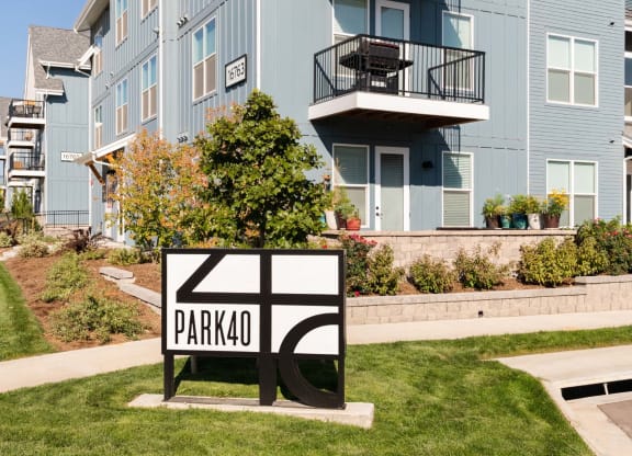 Modern Buildings at Park 40 Apartments in Broomfield, CO