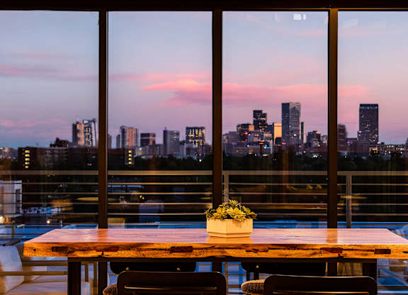 Denver apartments with downtown views from rooftop lounge