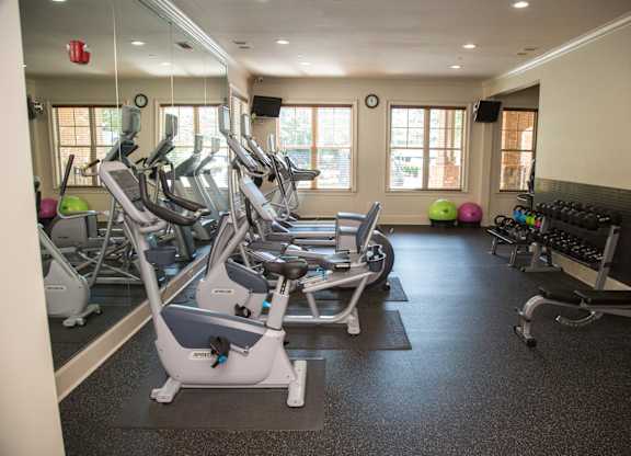 fitness center  at Westmount at Ashwood, Atlanta, Georgia