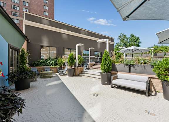 Outdoor Courtyard at 15 Bank Apartments in White Plains, NY 10606