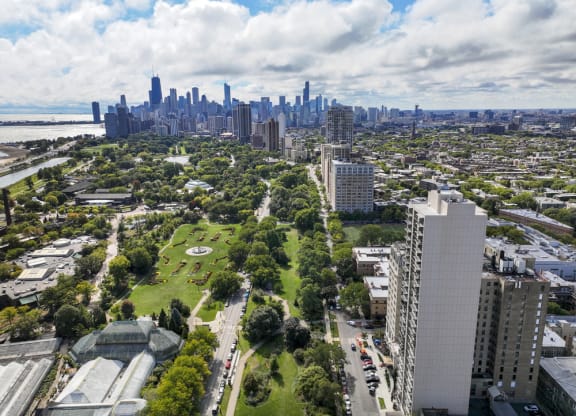 an aerial view of the city and its parks  at The Belden Stratford, Chicago, 60614