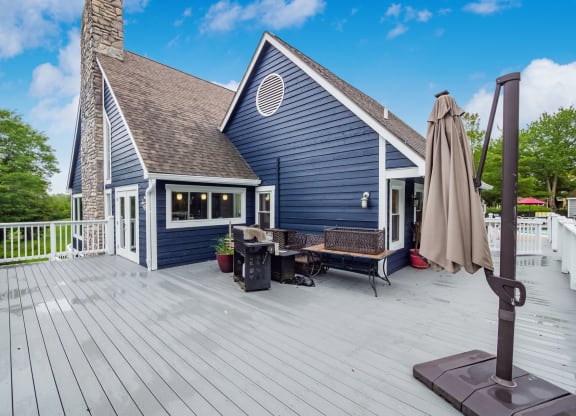 Clubhouse Deck