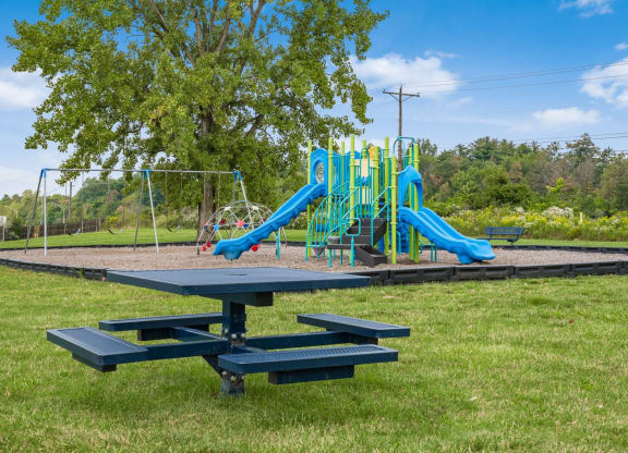 playground at Estates at Brentwood Lake Apartments, Reynoldsburg