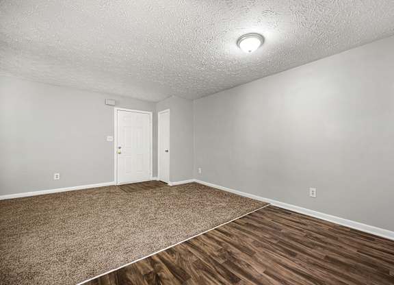 Apartment home dining room at Bradford Gwinnett & Townhomes in Norcross, GA 30071