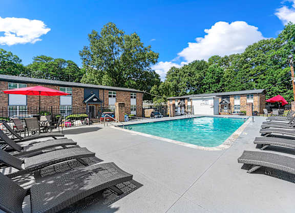 Swimming pool area at Georgian Oaks Apartments l & ll* Apartments, Georgia