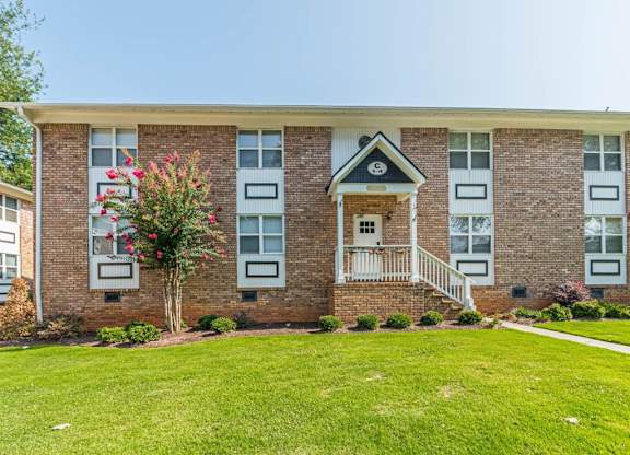 Community Exteriors at Georgian Oaks Apartments l & ll* Apartments, Georgia, 30080