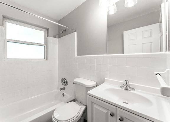 Bathroom With Bathtub at Gardens at Washington Park, Atlanta, GA