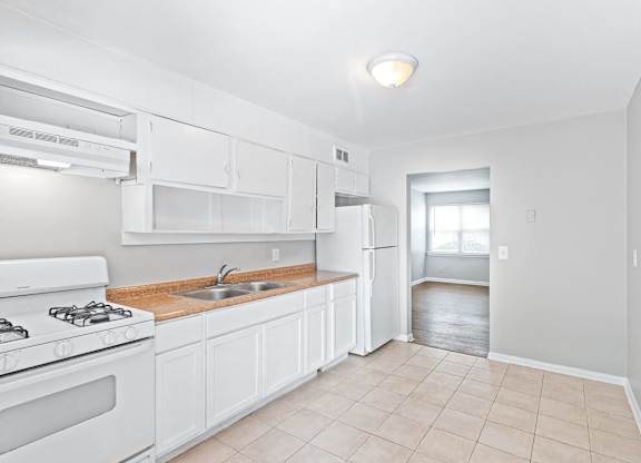 Bright Kitchen at Gardens at Washington Park, Atlanta, GA, Georgia , 30314