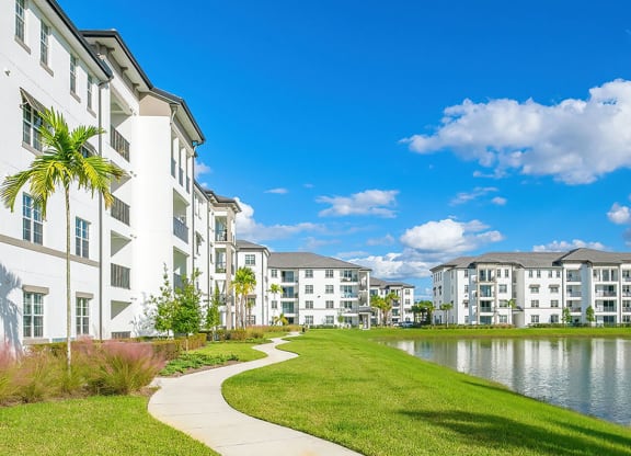 walking and jogging paths at Inspira, Naples, Florida