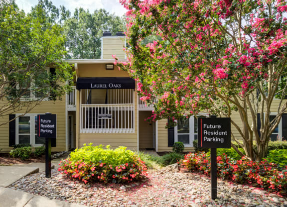 office at Laurel Oaks, North Carolina, 27613