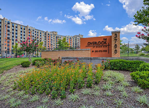 Overlook at Oxon Run