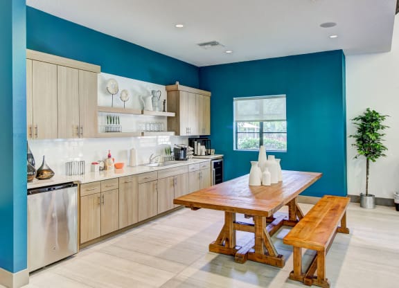 Fully Equipped Kitchens And Dining at The Preserve at Westchase, Florida