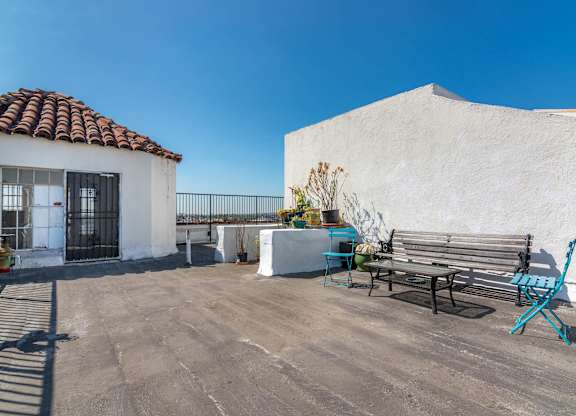 Roof top lounge area