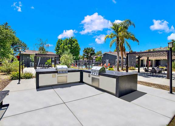 BBQ at Monterra Ridge Apartments, Canyon Country, California