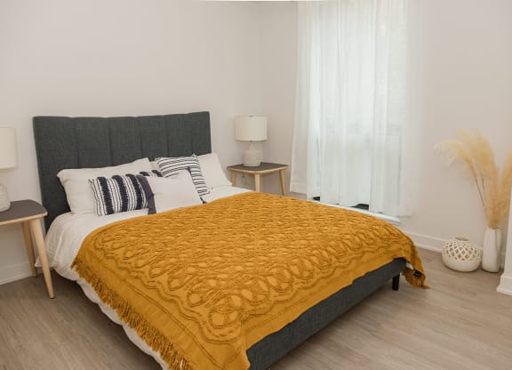 Loop Bedrooms