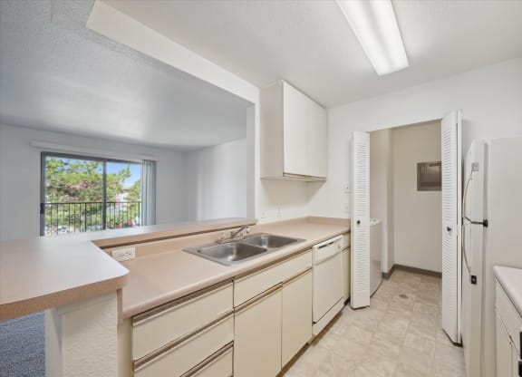 Spacious Kitchen