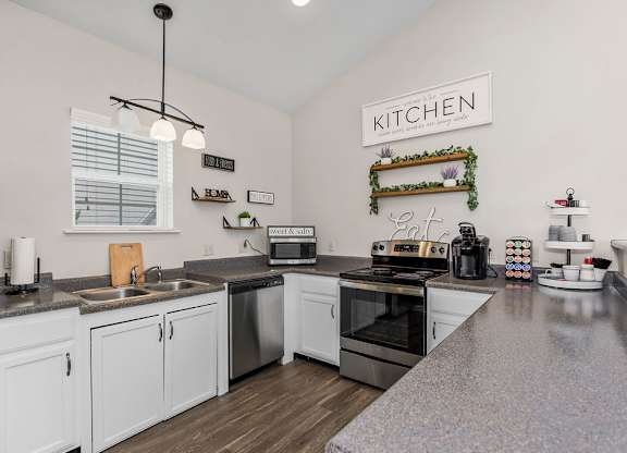 Clubhouse Kitchen