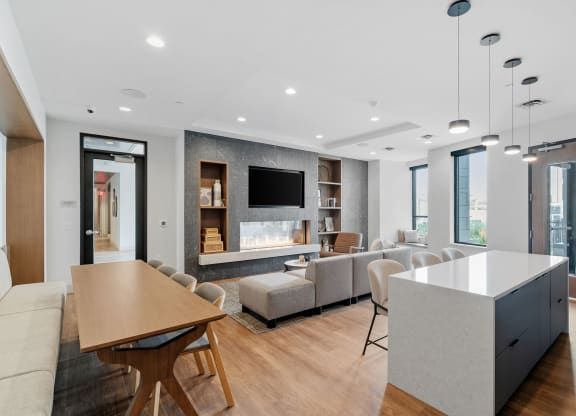 Entertainment Lounge