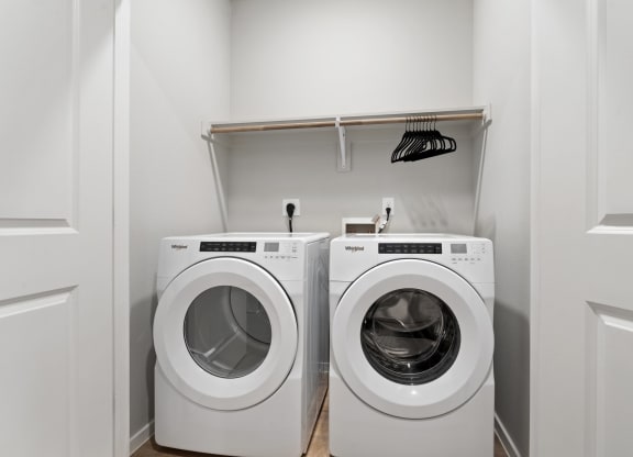 Full-Size Washer/Dryer