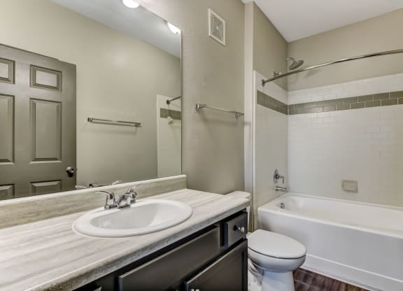 Bathroom with Modern Finishes