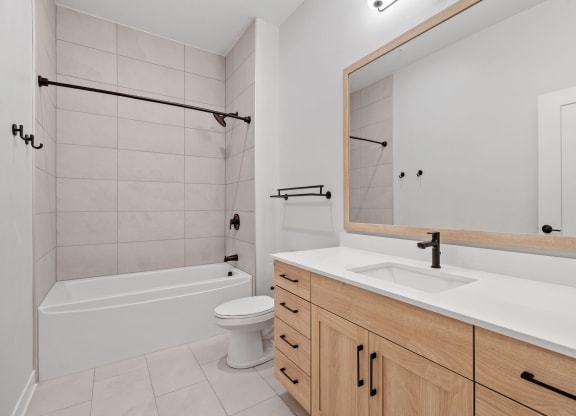 Bathroom with Modern Finishes