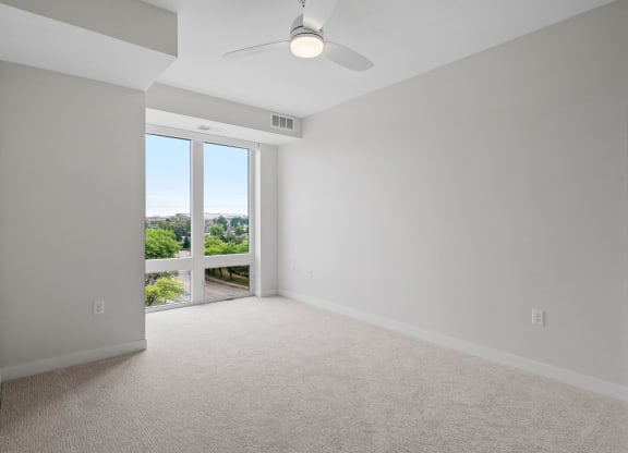 Bedroom with Plush Carpeting