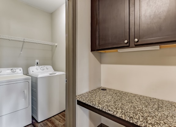 Full-Size Washer/Dryer
