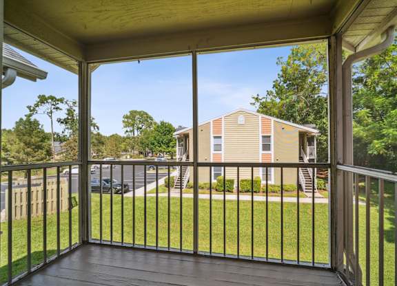 Screened-in Balcony