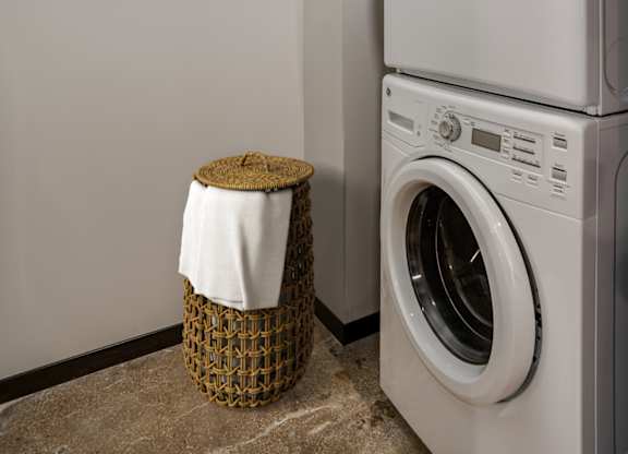 Full-Size Washer/Dryer
