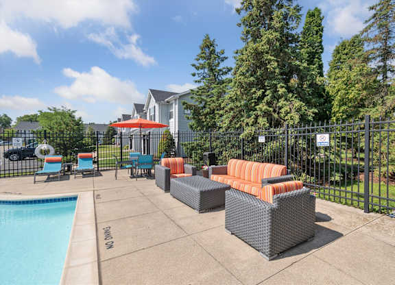 Sundeck Lounge Area