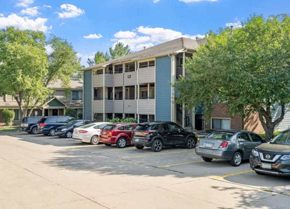 Exterior of Jordan Creek and Mills