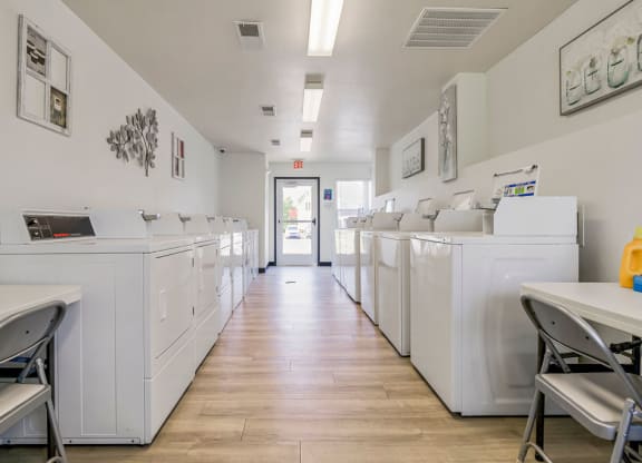 Laundry Facility With Multiple Washers & Dryers