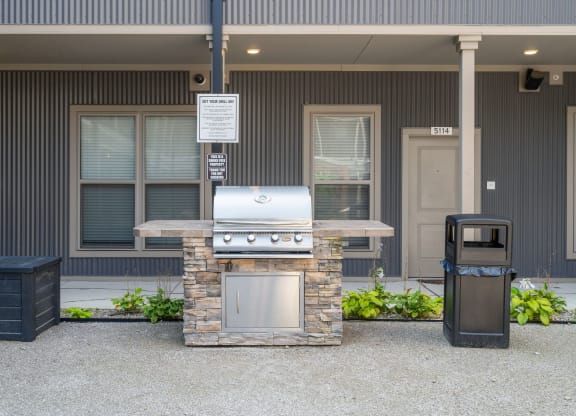 Outdoor Grilling Area